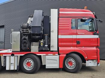 TGX 37.480 8x2-6 / HMF 85 t/m CRANE / KRAN